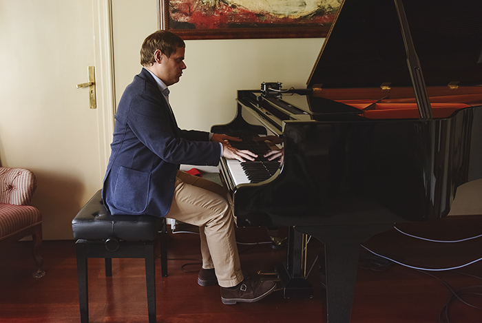 RadioGava's tweet photo. A "S'ha de veure / Hay que ver" no deixen d'explicar-nos històries interessants... i en primera persona!

El pianista invident Ignasi Cambra va ser el darrer convidat del programa. Escolteu-lo aquí:
https://t.co/lwLrYHQCrt https://t.co/3q0TvyQDmZ