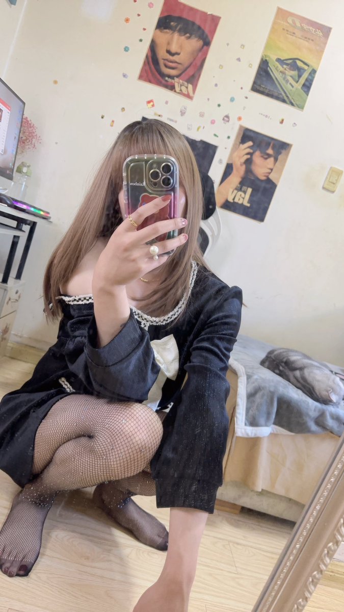 cdmoran666's tweet photo. 网袜有点刺挠👀
#伪娘
#反差婊
#丝袜 https://t.co/aKwfjnsY8M