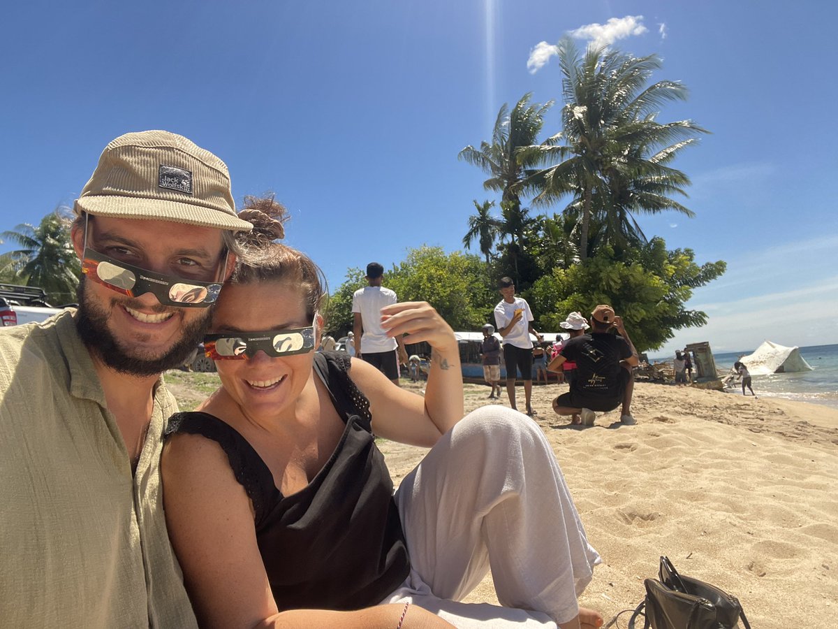 archive_mag's tweet image. We had so much fun watching the #TotalEclipse in #TimorLeste at the village of Com 🇹🇱😎 #SolarEclipse2023 @DeutscheWelle @tagesschau @BBCWorld @AlJazeera @dpa