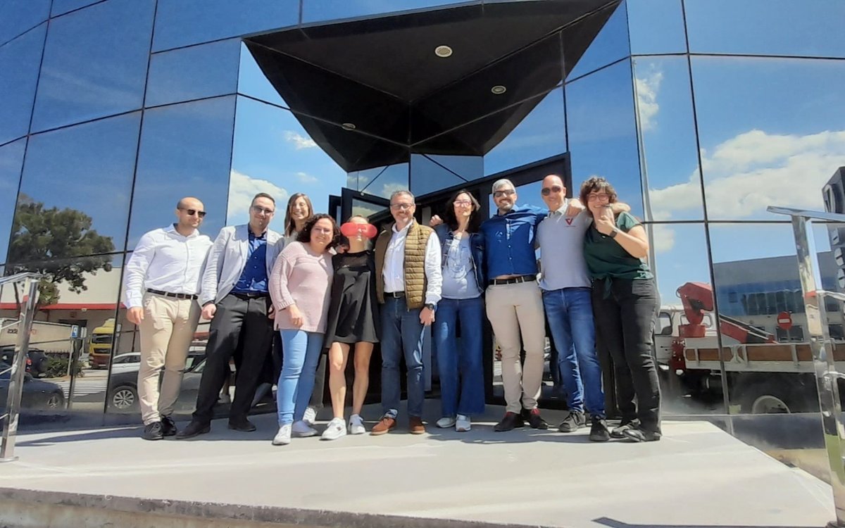 🆕 Programa CREE 🆕 Disfrutando con personas clave de VIROSQUE con el foco puesto en herramientas útiles para autoliderarse. 🙏GRACIAS por el compromiso y la implicación.

#logros #objetivos #impulsandomitalento #programacree #bienestar #profesional #personal #crecimiento