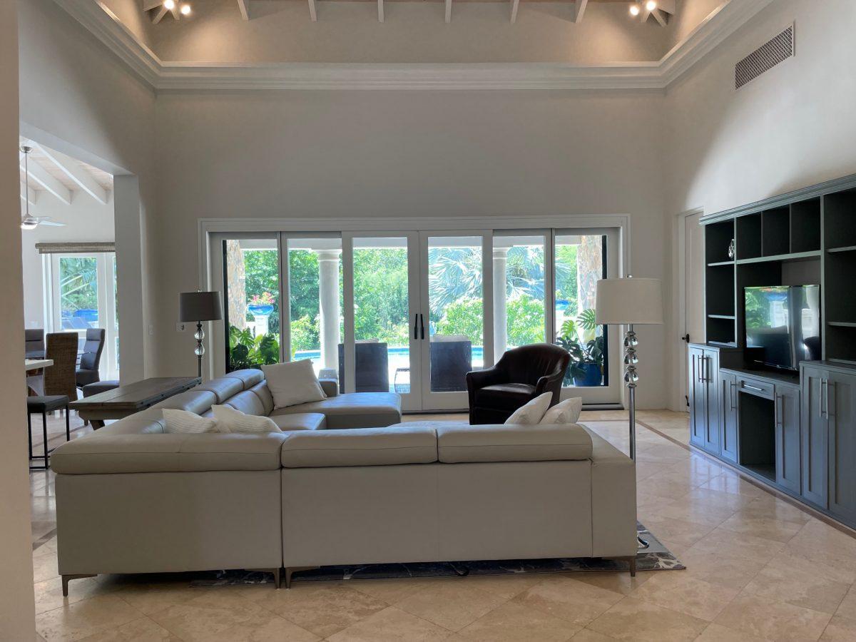 MysticalMermai's tweet photo. A beautiful son soaked #vacations in the U.S. Virgin Island is on cards! maximize your tropical experience with private, spacious, furnished, and fully equipped #FishBayVacationVillaForRent available on #NoBookingFee #VacationCaribbeanRentals. https://t.co/J2wb6R8ZOf https://t.co/yNPrPjqtSo