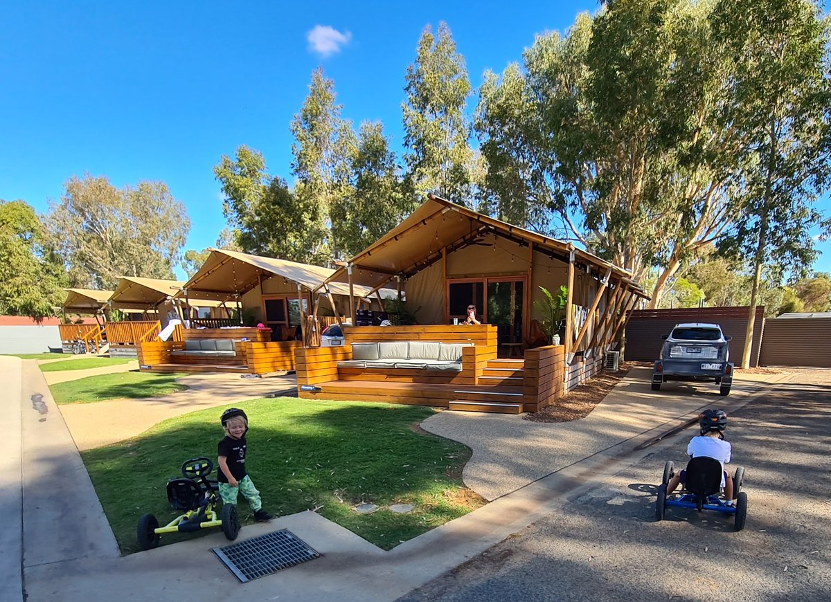 HoopsRandom's tweet image. After a lovely 3 day break with the fam during the school holidays.. back home now! Keen to catch up on some NBA  playoff highlights that I have missed.. and maybe post an old Courtside Countdown or two...
#glamping #family #twitterbreak