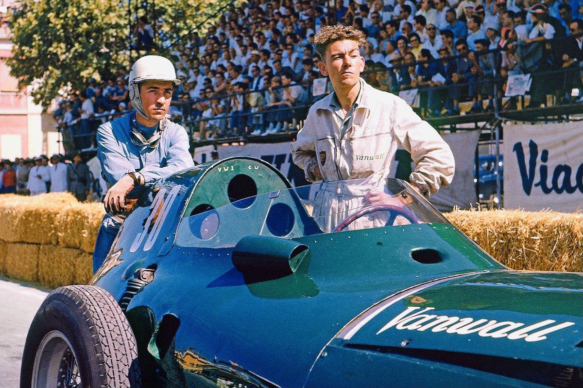 Remembering Stuart Lewis-Evans, born #OnThisDay in ’30, who raced 14 #F1 GPs in ’57 &amp; ’58, finishing 3rd at Spa &amp; Oporto in ’58, managed by Bernie Ecclestone. He died of burns sustained in a shunt at Ain-Diab later that year. Pic: Pescara, ’57, with an uber-cool Vanwall mechanic.