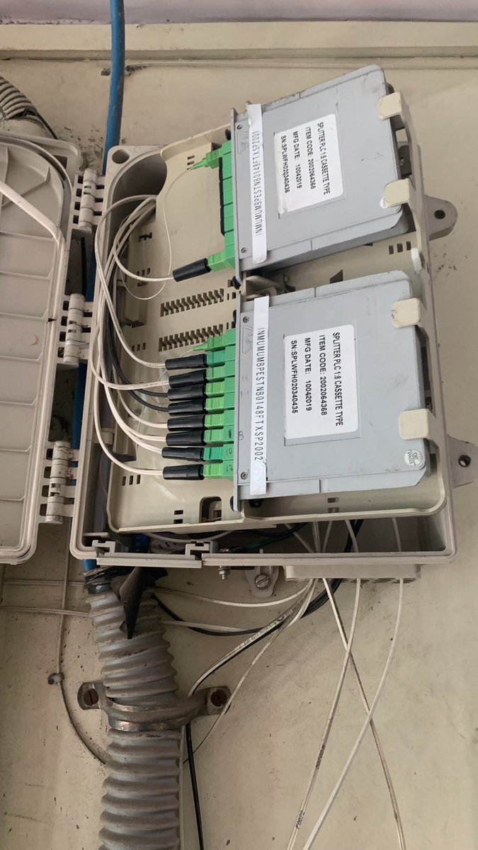 edithberts's tweet photo. @JioCare team my pincode is 400089 and I need to install this jio distribution system box in my wing as we have 4 connections here. Currently your wires are being pulled from another entrance across the building wall and they are breaking and I have an outage https://t.co/Yox5yVPU2C