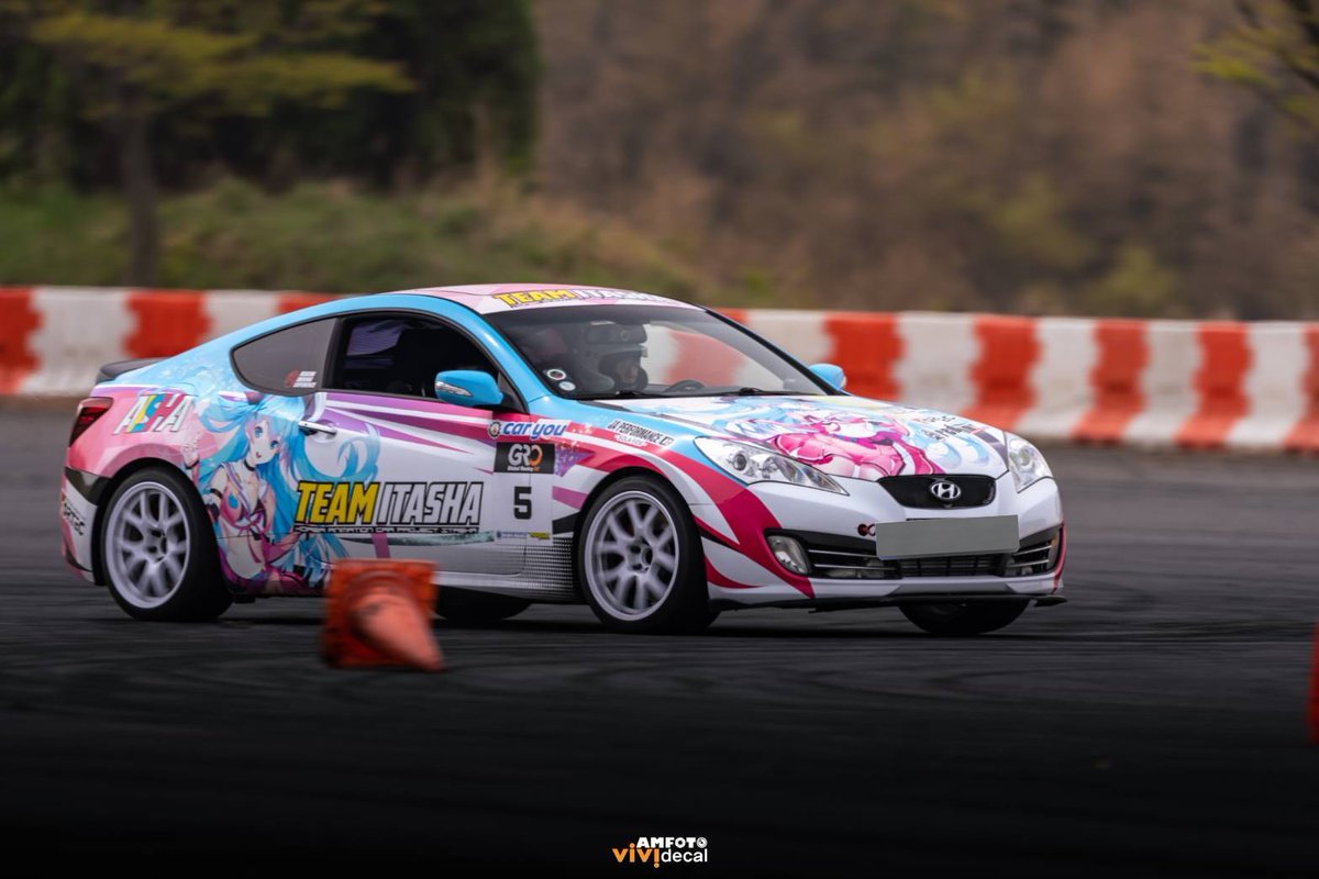 TeamItasha's tweet photo. [맥스파워 짐카나 3라운드]

​4월16일 맥스파워 짐카나
신수철 선수의 젠쿱​
아이샤 랩핑후 첫 출전!!!

계속 있을 대한민국 짐카나 경기에서
빛을 발휘할 우리 신수철 선수!
많은 응원바랍니다~!!! ^_^
​
#팀이타샤 #이타샤
#Redcon #포르텍
#비비데칼
#맥스파워짐카나
#아주자동차대학 https://t.co/6QLYK3QH3K
