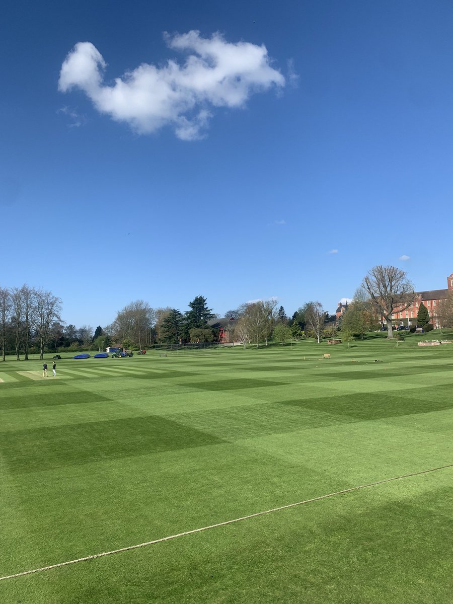 trentgrounds1's tweet photo. All set up for todays fixture. @TrentSport 1XI v MCC. Brilliant effort from the whole team getting the site looking this good considering the weather we’ve had over the last few weeks @trentoperations 👏🏻👏🏻👏🏻🏏☀️🌱 https://t.co/60eiiLalC0