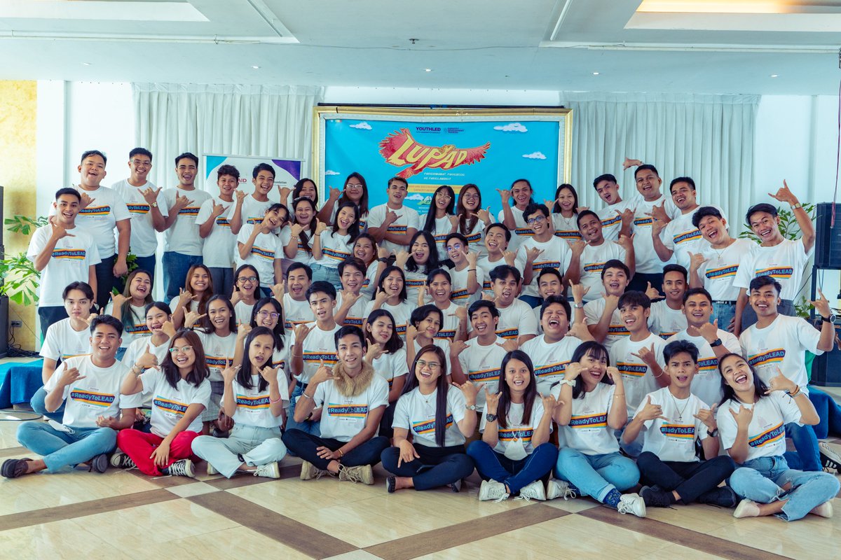YouthLedPH's tweet photo. 📽️ Watch the video recap of the Davao-SOCCSKSARGEN Regional Cluster (@lupad_dvosox) Capacity Development training here: https://t.co/ulFpDkgKI7

👉🏼 YouthLed is a project of @Asia_Foundation and supported by @USAID.

#YouthLedPH #YouthCoalitions #ReadyToLEAD #Youth #Governance https://t.co/EkJ9FpUWkb