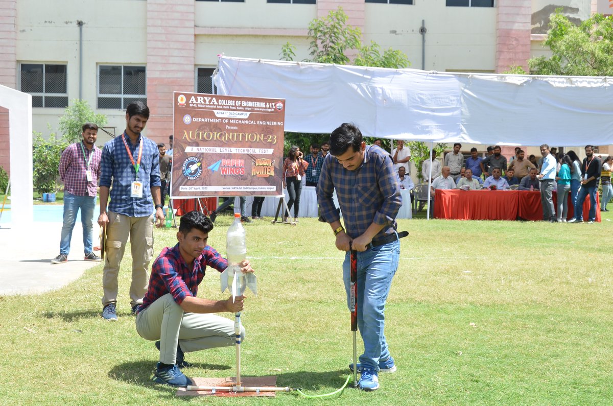 aryacolleges's tweet image. Few Glimpses of 𝐖𝐚𝐭𝐞𝐫 𝐑𝐨𝐜𝐤𝐞𝐭 Challenge in 𝐀𝐮𝐭𝐨𝐢𝐠𝐧𝐢𝐭𝐢𝐨𝐧-𝟐𝟎𝟐𝟑, 𝐀 𝐍𝐚𝐭𝐢𝐨𝐧𝐚𝐥 𝐋𝐞𝐯𝐞𝐥 𝐓𝐞𝐜𝐡 𝐅𝐞𝐬𝐭.
#Autoignition #Autoignition2023 #NationalLevelTechFest #TechFest #Collegefest #Fest #Dance #Music  #WaterRocket #AutomecQuizzle #AryaCollege