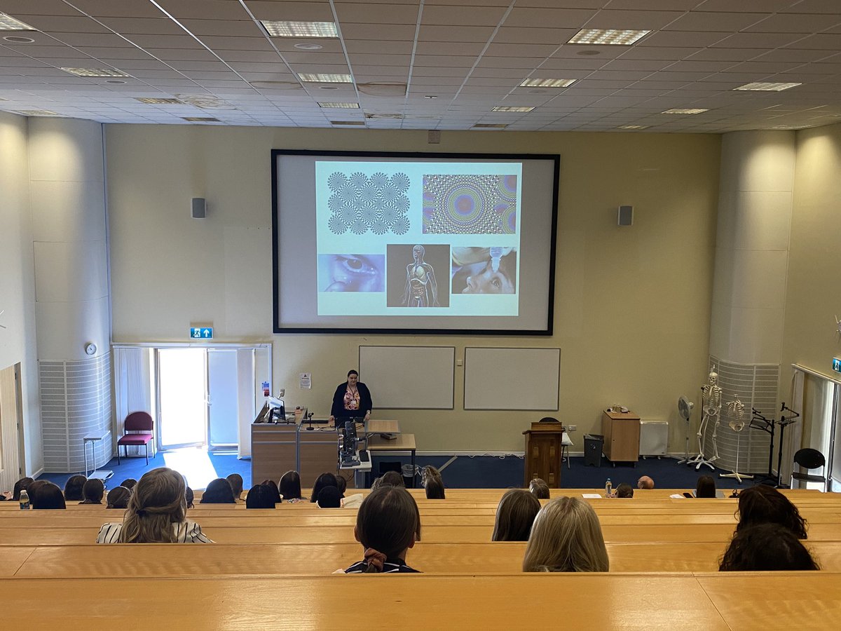 asmazahidi's tweet image. Excited to have students @NDPlymouth @scottcollegeply @BodminCollege and @Callywith visiting us today to have a taster of doing  #optometry at @PlymOptometry @alicerosecottle @artes_ph