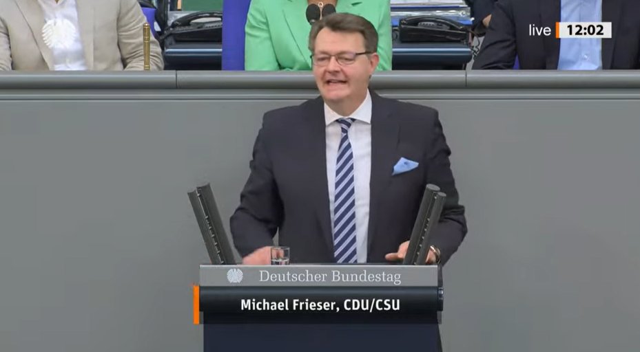 CDU·CSU (@cducsubt) on Twitter photo "Es geht um das Geld aller deutschen Bürger und nicht nur eines in Not geratenen Privatiers, der übrigens persönlich haftender Gesellschafter ist", macht <a href="/MichaelFrieser/">Michael Frieser</a> deutlich. #ScholzWarburg "Es geht um das Geld aller deutschen Bürger und nicht nur eines in Not geratenen Privatiers, der übrigens persönlich haftender Gesellschafter ist", macht <a href="/MichaelFrieser/">Michael Frieser</a> deutlich. #ScholzWarburg