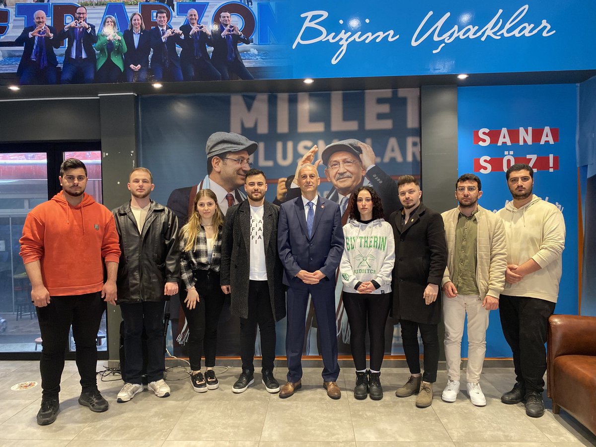 yeniparti61's tweet photo. Milletvekili Adayımız Murat Özçilingir ve İlker Akıncı; İl Başkanımız Oğulcan Çavuşoğlu ve İl Başkan Yardımcılarımızı Seçim Koordinasyon Merkezimizde ziyaret etti. https://t.co/a98kh7hQy8