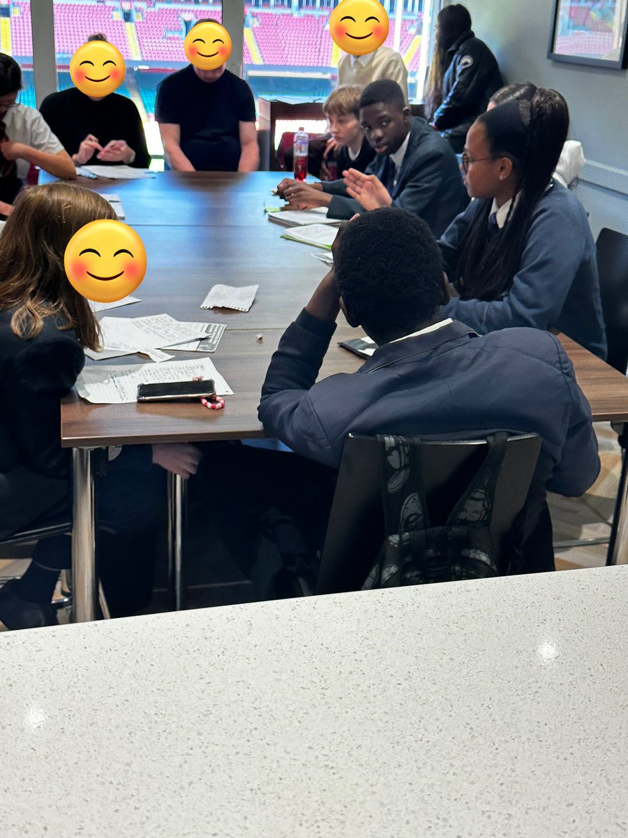 Miss Nelms tweet media