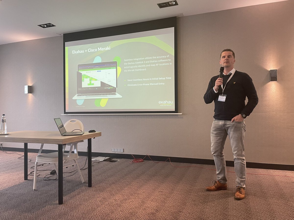 MarkRaatsWiFi's tweet photo. Last session before lunch break @hansvanballaer talking about @ekahau and @meraki dashboard at #wlanl https://t.co/DUGQ3pTBXZ