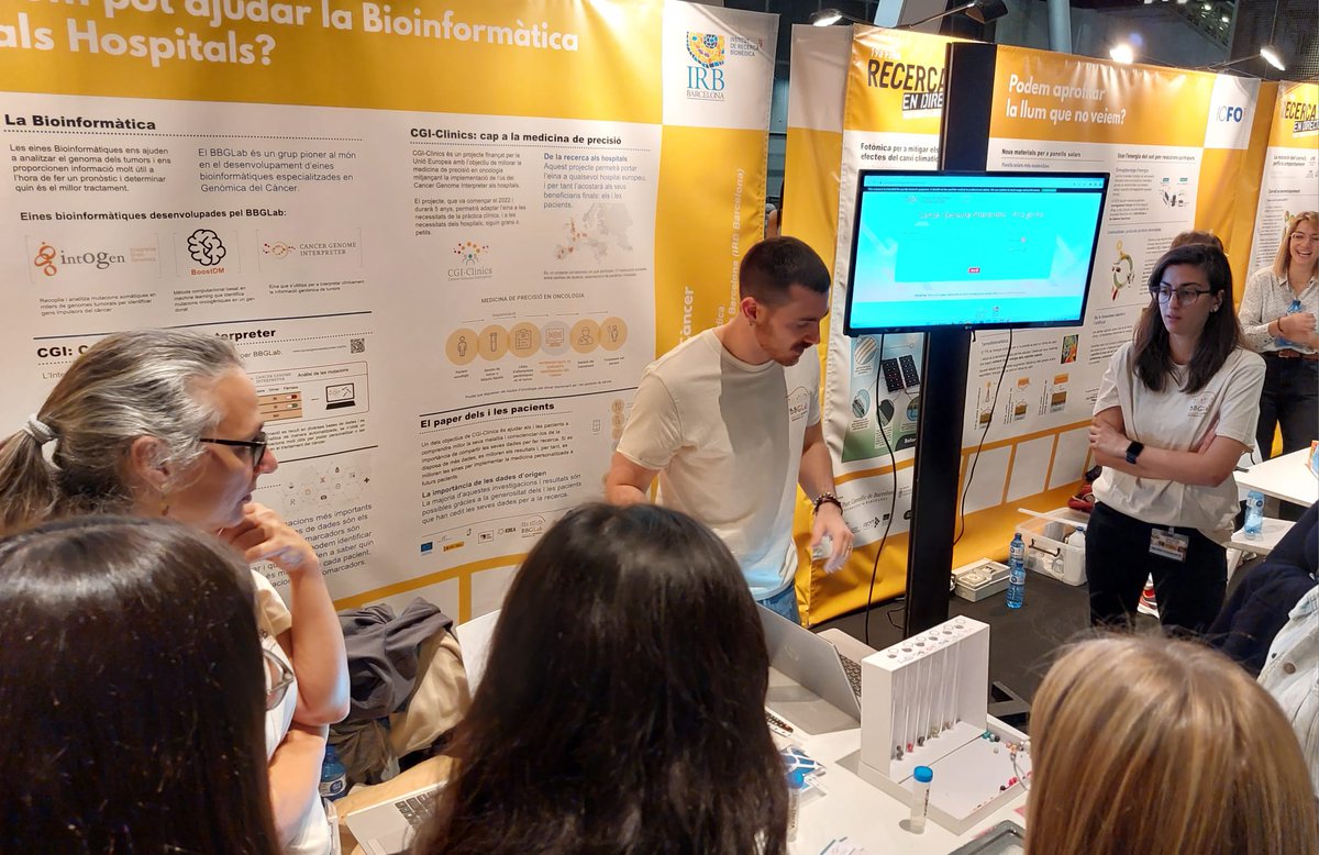 bbglab's tweet photo. Som a la Fira #RecercaenDirecte organitzada pel @PCB_UB
Si us interessa la ciència i voleu conèixer com el Grup de Recerca en Genòmica Biomèdica de l'@IRBBarcelona contribuim a la #MedicinaPersonalitzada del càncer, veniu el dissabte 22 d'abril al @CosmoCaixa_CAT https://t.co/7OWqqLsk2F