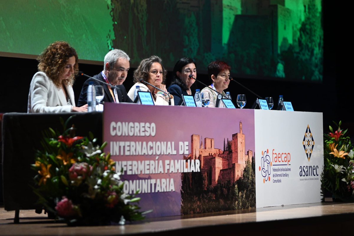 LinaGarcia_AND's tweet photo. En el Congreso Internacional de Enfermería Familiar y Comunitaria he recordado que las enfermeras tienen un papel fundamental en la transformación de la #AtenciónPrimaria. 

Foros como este son imprescindibles para seguir avanzando en la profesión. 

#faecap23 #asanec23 https://t.co/i59KMkLsa2