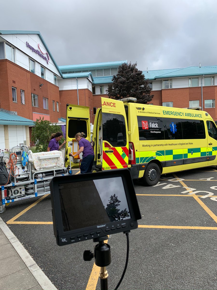 ARKimmersive's tweet photo. Today we're reminiscing about one of the amazing projects we worked on last year with the @NHSuk 🏥 

We shot footage for @liverpoolwomens VR suite, providing patients with a virtual hospital tour before their visit.

We are proud to work with the NHS💙

#ThrowbackThursday https://t.co/XFMGIdob6P
