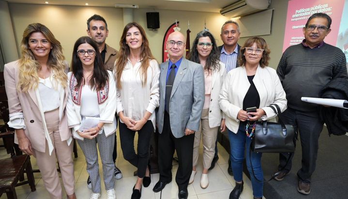 eltribuno's tweet photo. #SALTA MUNICIPALIDAD Salta entre las dos únicas ciudades del norte argentino con gestión basada en datos
https://t.co/QWyGjmHUPC https://t.co/BgMd572jLs