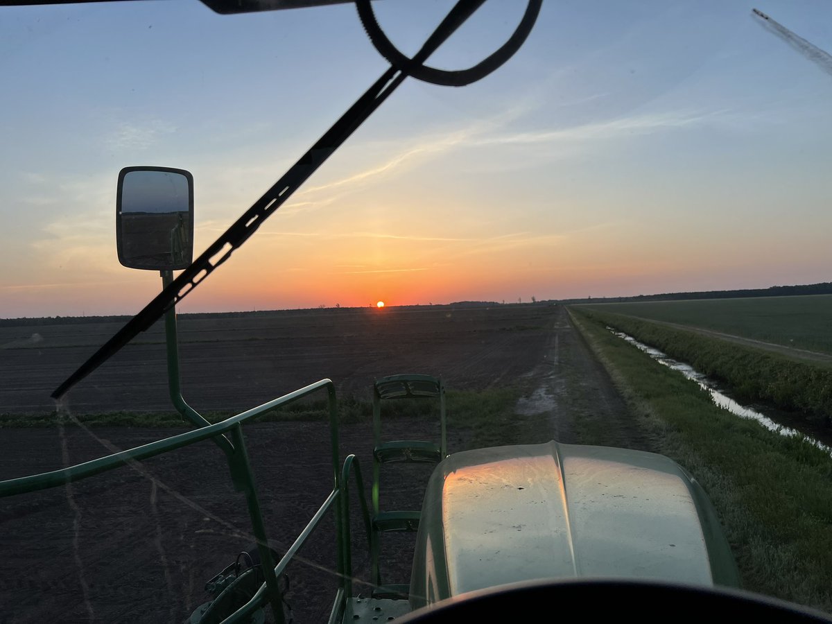Good morning!! #plant23 #FarmLife #JohnDeere