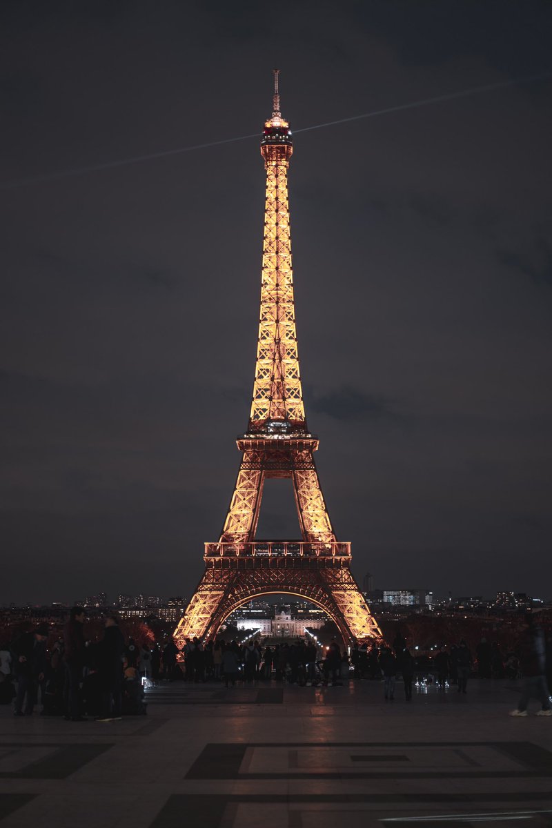 I sometimes pity residents of Paris.

They stroll by the Eiffel Tower daily with their heads down, taking for granted the beauty and inspiration of the world-famous landmark.

They don’t get the tingling feeling visitors feel, flying thousands of miles and spending their life