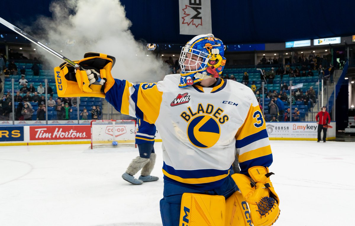 34 saves on 36 shots, now 4-2 in the postseason.

What a night for Chaddy 🔥