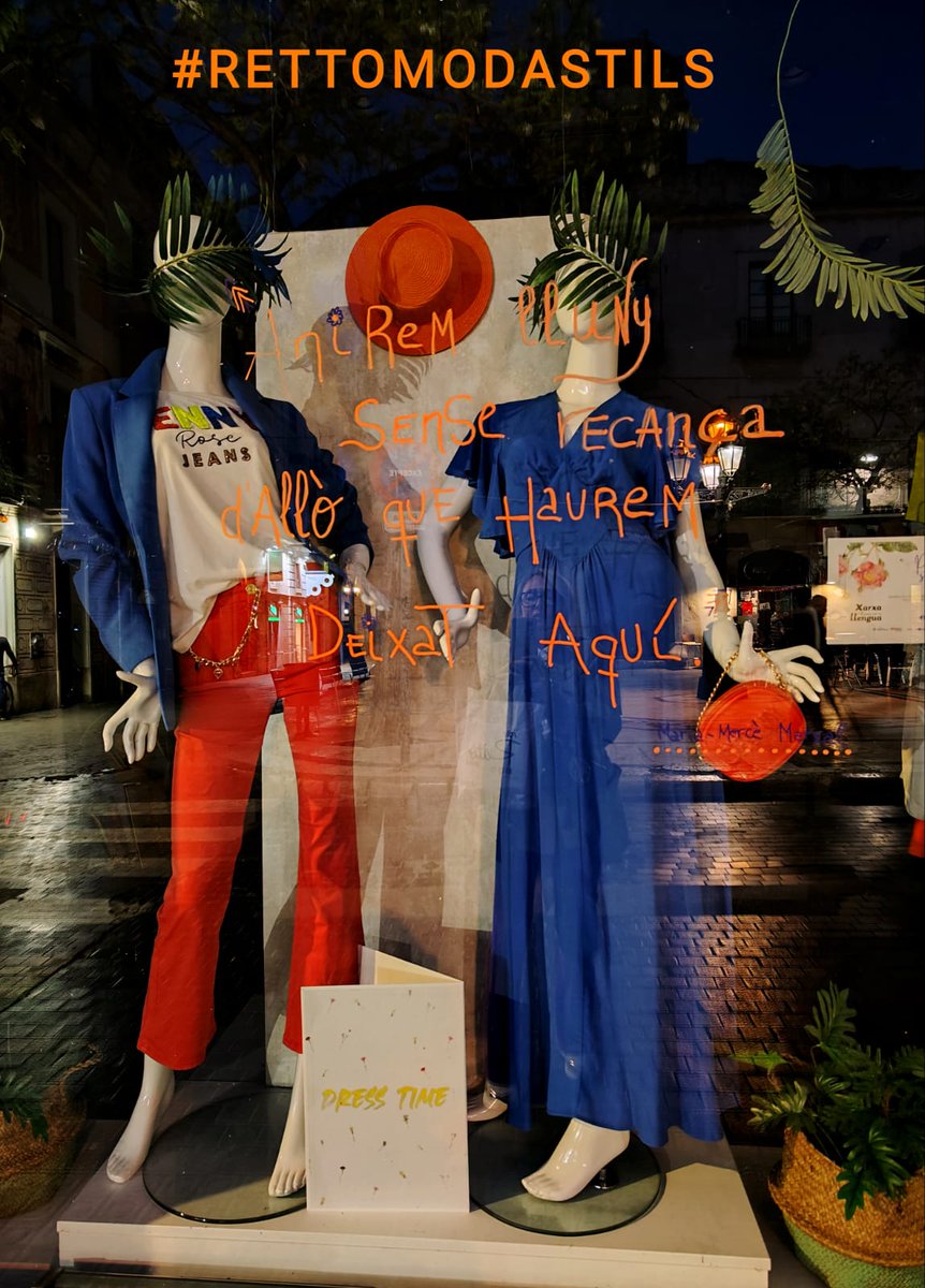 cpnlpobertes's tweet photo. Ara que ja hem escrit els versos als aparadors, els comerços en fan difusió a les seves xarxes!
#ParaulesSobreVidre
#SantJordi2023 #SantJordiCPNL
#VNG #XELL
@viucomerc
@ajuntamentvng
@imetvng
@crpgarraf
@vxlcat https://t.co/kNVOsFZkqM