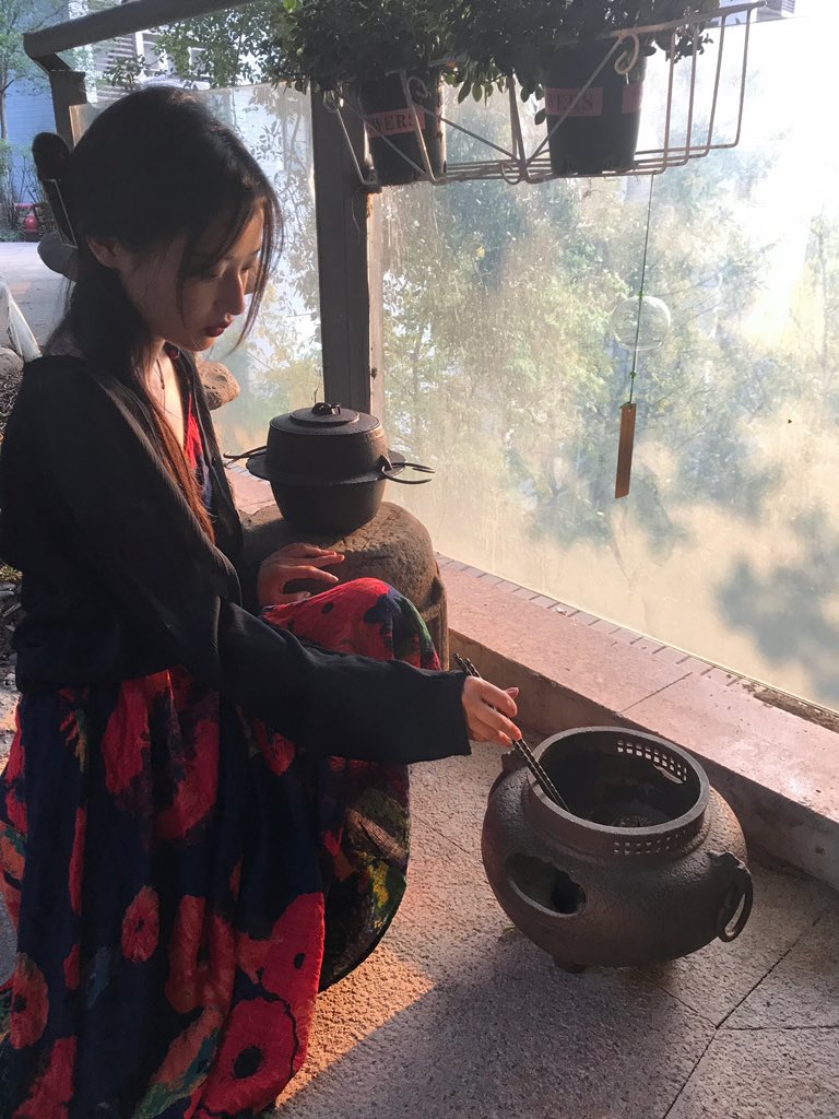 生炭煮米 炊烟洗茶 https://t.co/N8EwiIjx8w