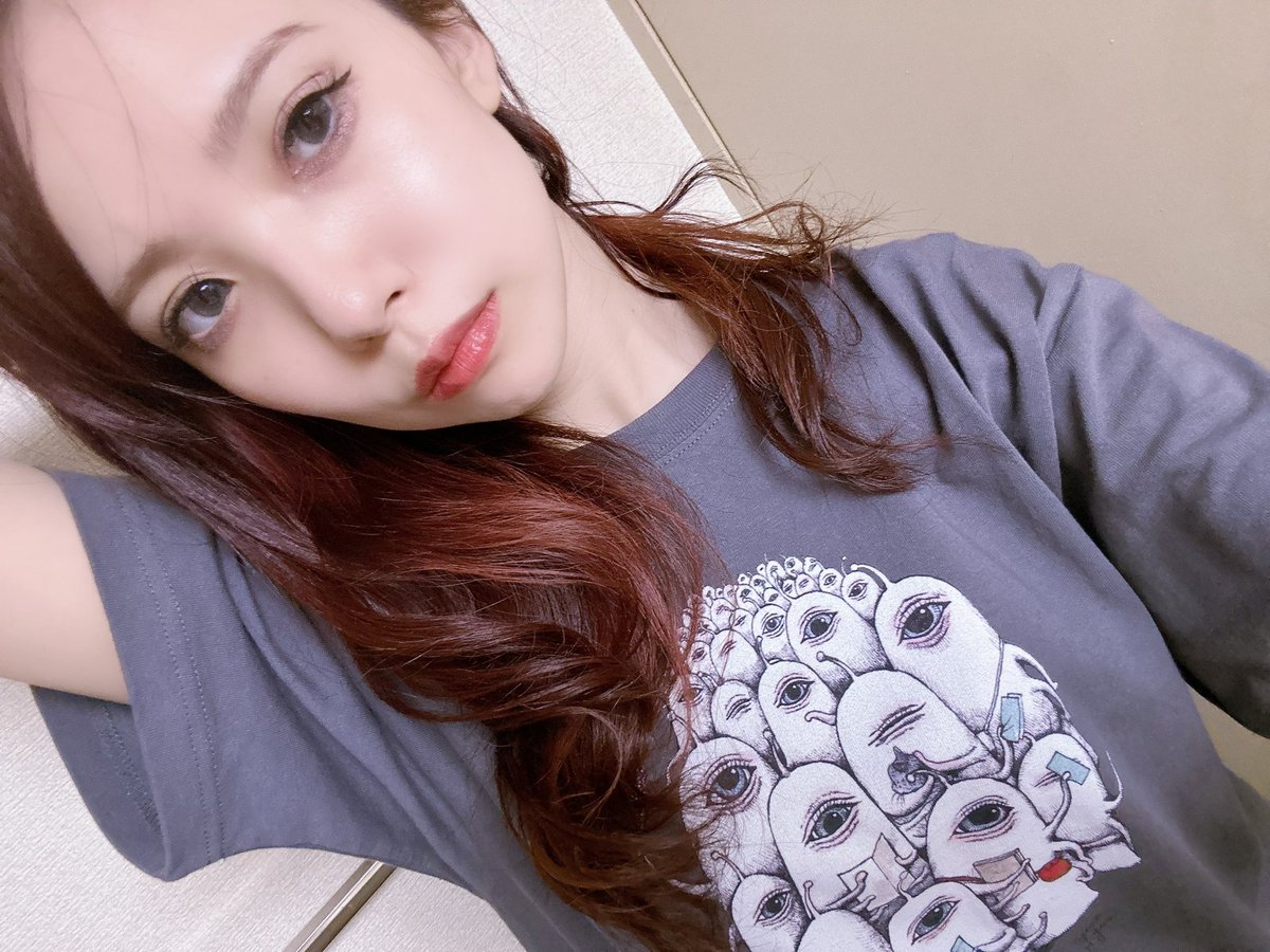 _chakixx_'s tweet photo. ヒグチユウコ展、通販でひとつめちゃんシャツも買った🥹

まつエクのデザインも変えてご機嫌😙 https://t.co/KuRe2iBxDS
