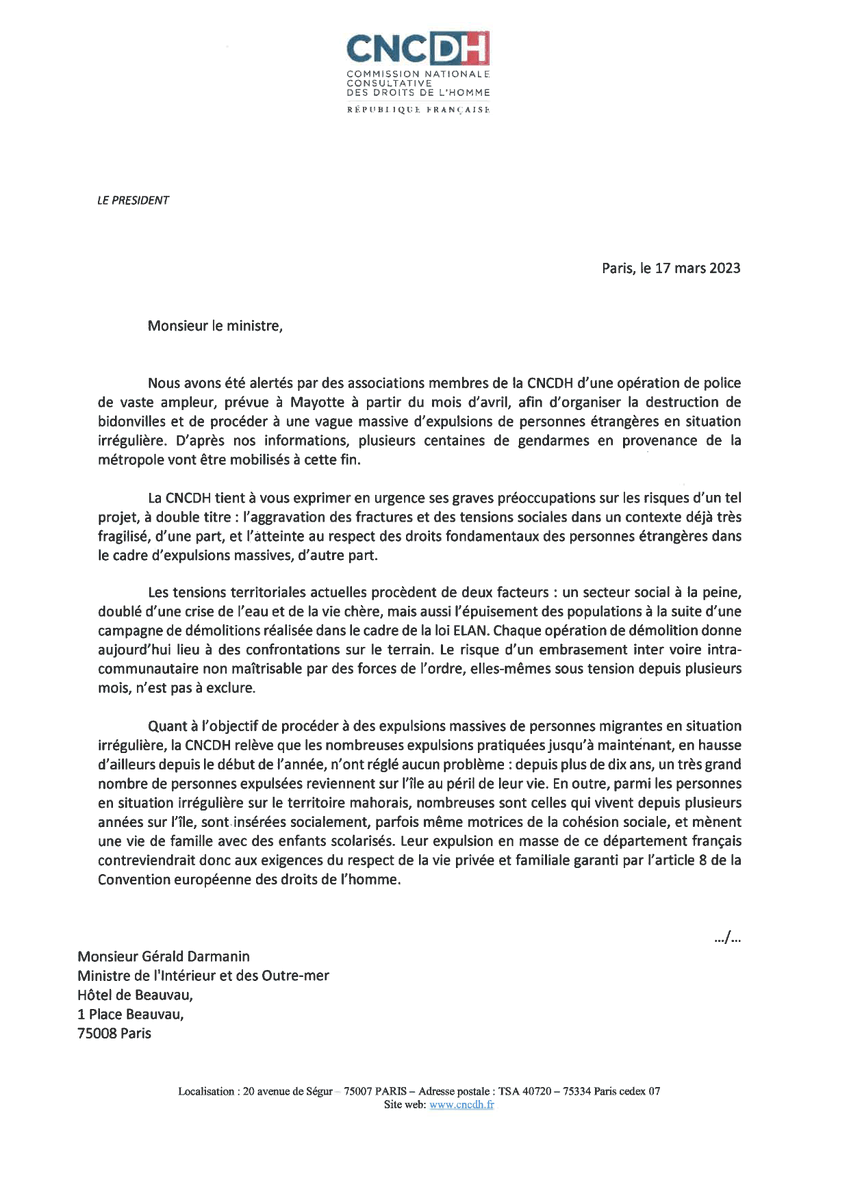 CNCDH's tweet photo. #Mayotte Opération #Wuambushu 

La #CNCDH dénonce une opération qui viole les droits fondamentaux des personnes expulsées et qui est contraire aux engagements internationaux de la France en matière de respect des droits humains. 

👉 https://t.co/iv4akurt2l https://t.co/bOOjLtYeGY