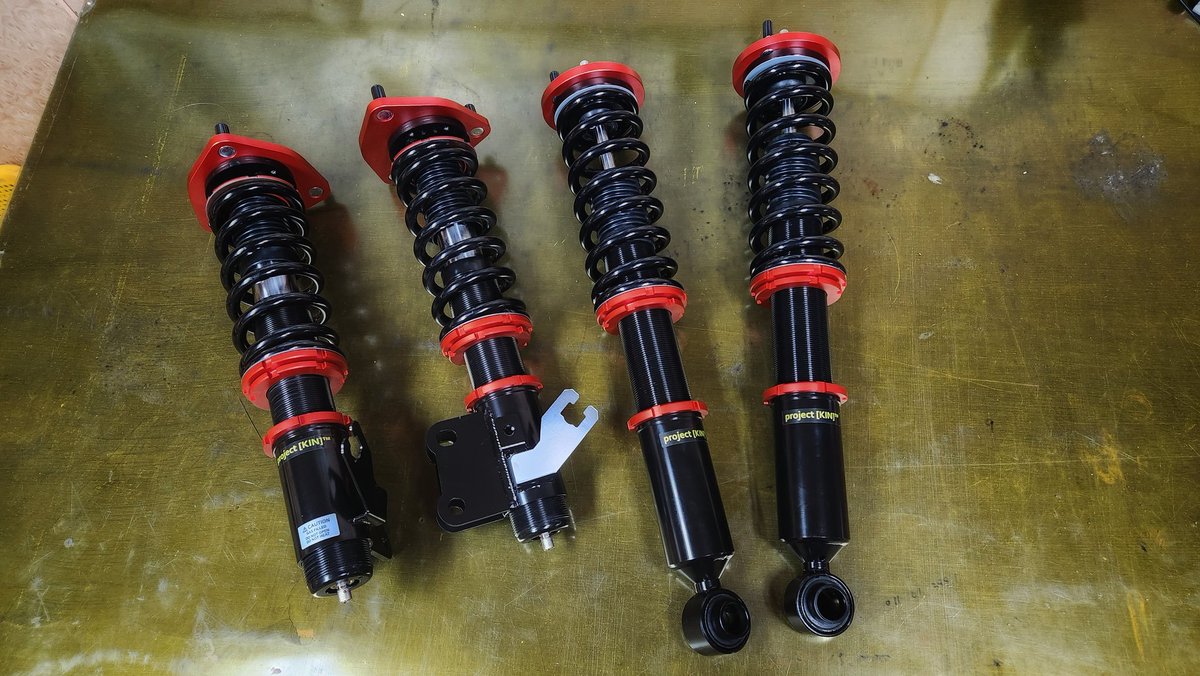 JaesunYoo's tweet photo. ZN8とS13の車高調
ZN8はフロント8Kにリア8K
S13はフロント8Kにリア6Kの基本設定の製作だ。
#ZN8 #S13 #coilover
#車高調 #projectKIN
#プロジェクトキン https://t.co/JURbuJiovY