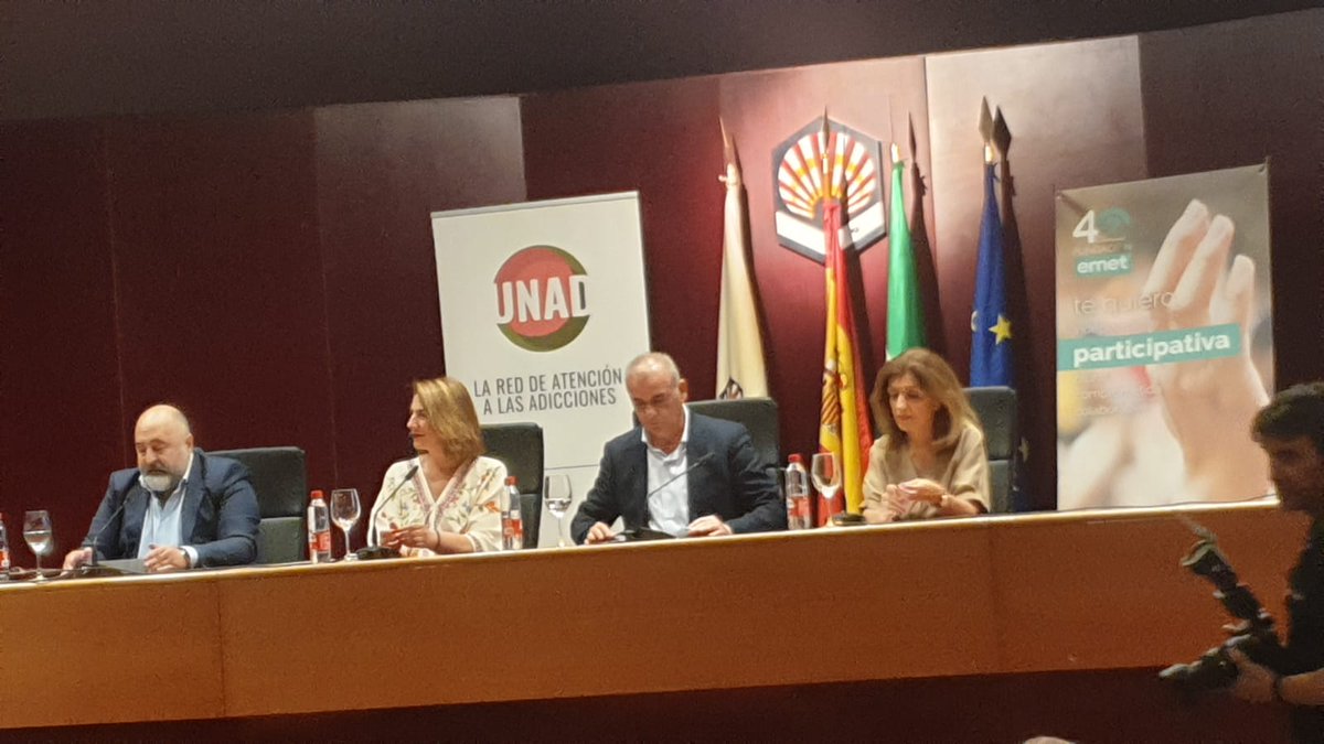 aNOESSO's tweet photo. ¡Estamos en las Jornadas Anuales de @UNADenred donde hemos mirado el pasado y analizando el presente para proyectar un futuro de la intervención de calidad en adicciones!
#AtenciónAdicciones #RedUnad #RedAdicciones #NOESSO #Cordoba https://t.co/G1pUUnSyWT