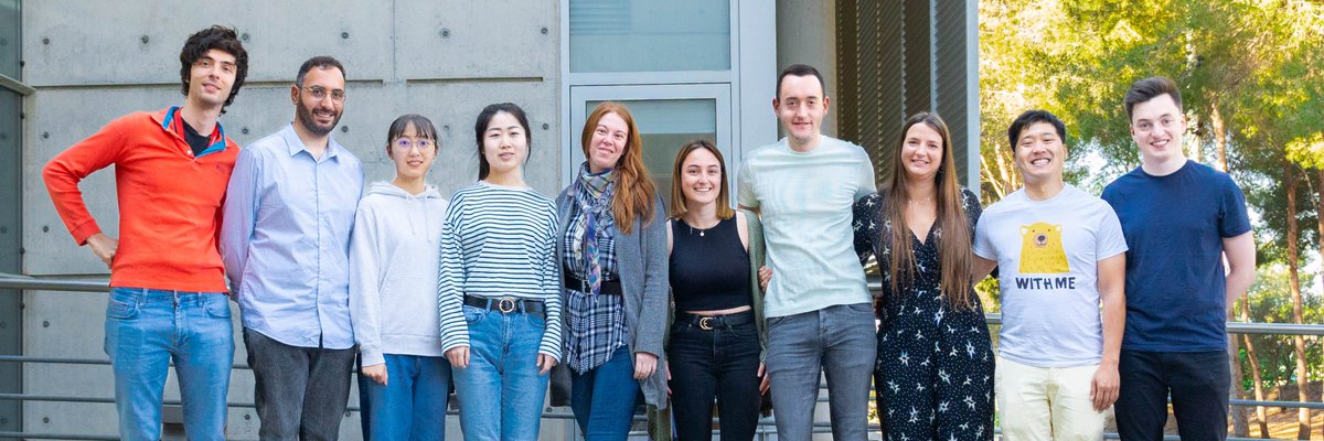 Perez_Temprano's tweet photo. After 6 years 🙈, we have a new @Perez_Temprano  group pic on our Twitter account! 👇🤩 @ICIQchem @_BIST https://t.co/SH5BVUKa07