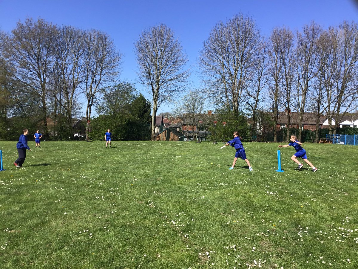 StPPPrimaryY5's tweet photo. The sport we are learning about this half-term in Y5 is cricket.
We are so lucky to be able to use our field outside in the warm weather and enjoy our PE.
#Y5PE #cricket #welovesports #sunnyschooldays https://t.co/OfRgukFzSC