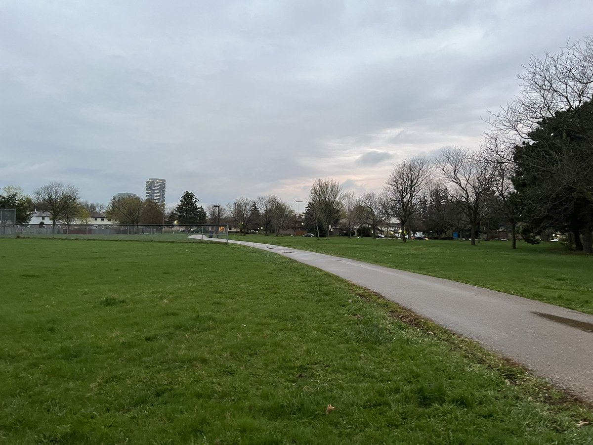 kunrup's tweet photo. Thursday morning run 🏃‍♂️. Easy 5 K. Drizzling out and still a bit cold. -3 with wind chill.
#Brampton ##stayactive #staymotivated #run #running #runnersdiary https://t.co/V72zCsnCYi