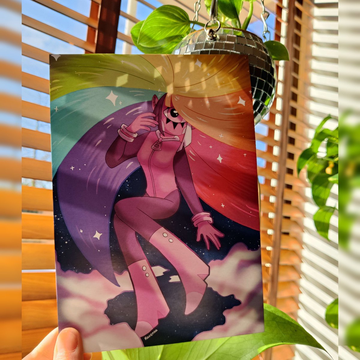 RavSaph's tweet photo. Girl really said space is gay... ✨🌈 https://t.co/RLKUZfGxHI