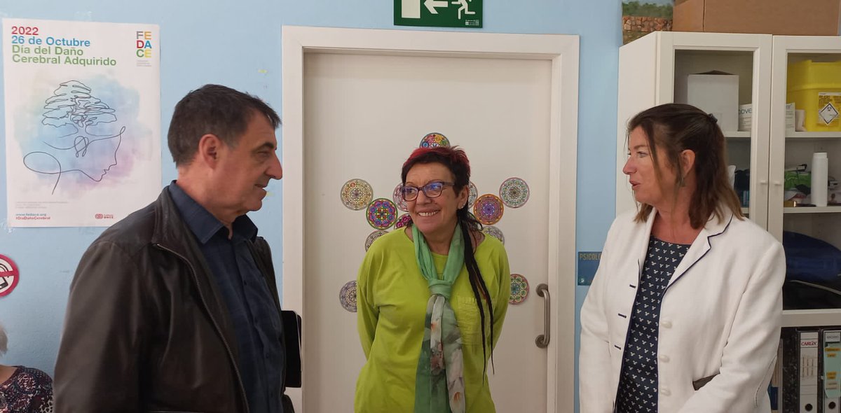 Patgompic's tweet photo. Signam un conveni amb @RehacerBaleares per finançar sessions de rehabilitació i el trasllat de persones amb discapacitat física i psíquica derivada d'un dany cerebral.

Millora la qualitat de vida de les persones que pateixen aquesta malaltia i la dels seus familiars. https://t.co/YRkqi6DTH8