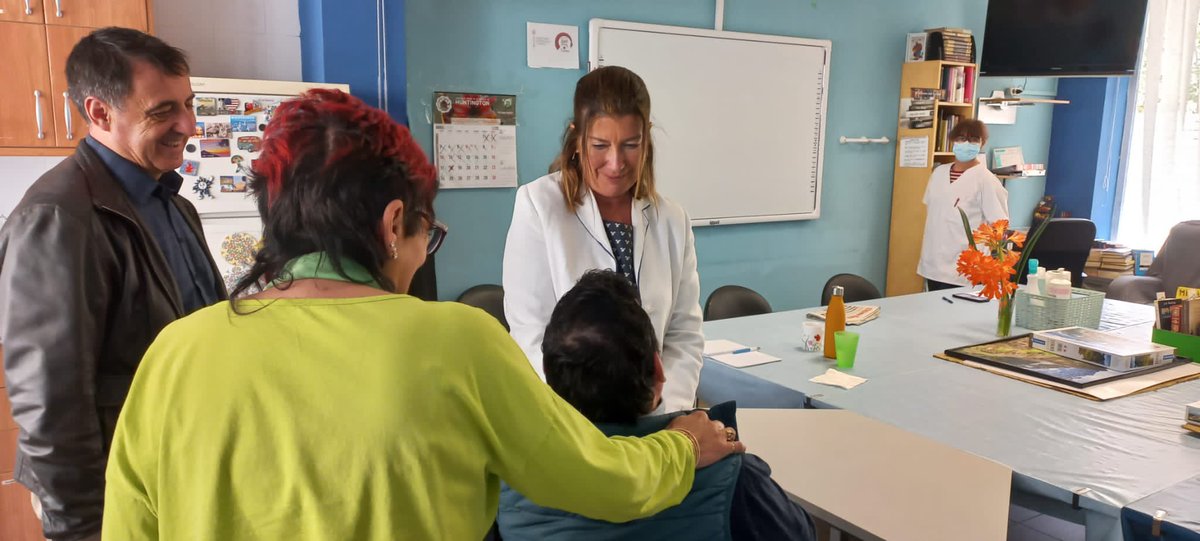 Patgompic's tweet photo. Signam un conveni amb @RehacerBaleares per finançar sessions de rehabilitació i el trasllat de persones amb discapacitat física i psíquica derivada d'un dany cerebral.

Millora la qualitat de vida de les persones que pateixen aquesta malaltia i la dels seus familiars. https://t.co/YRkqi6DTH8