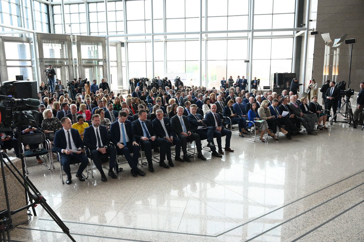 Andrej Plenković tweet media