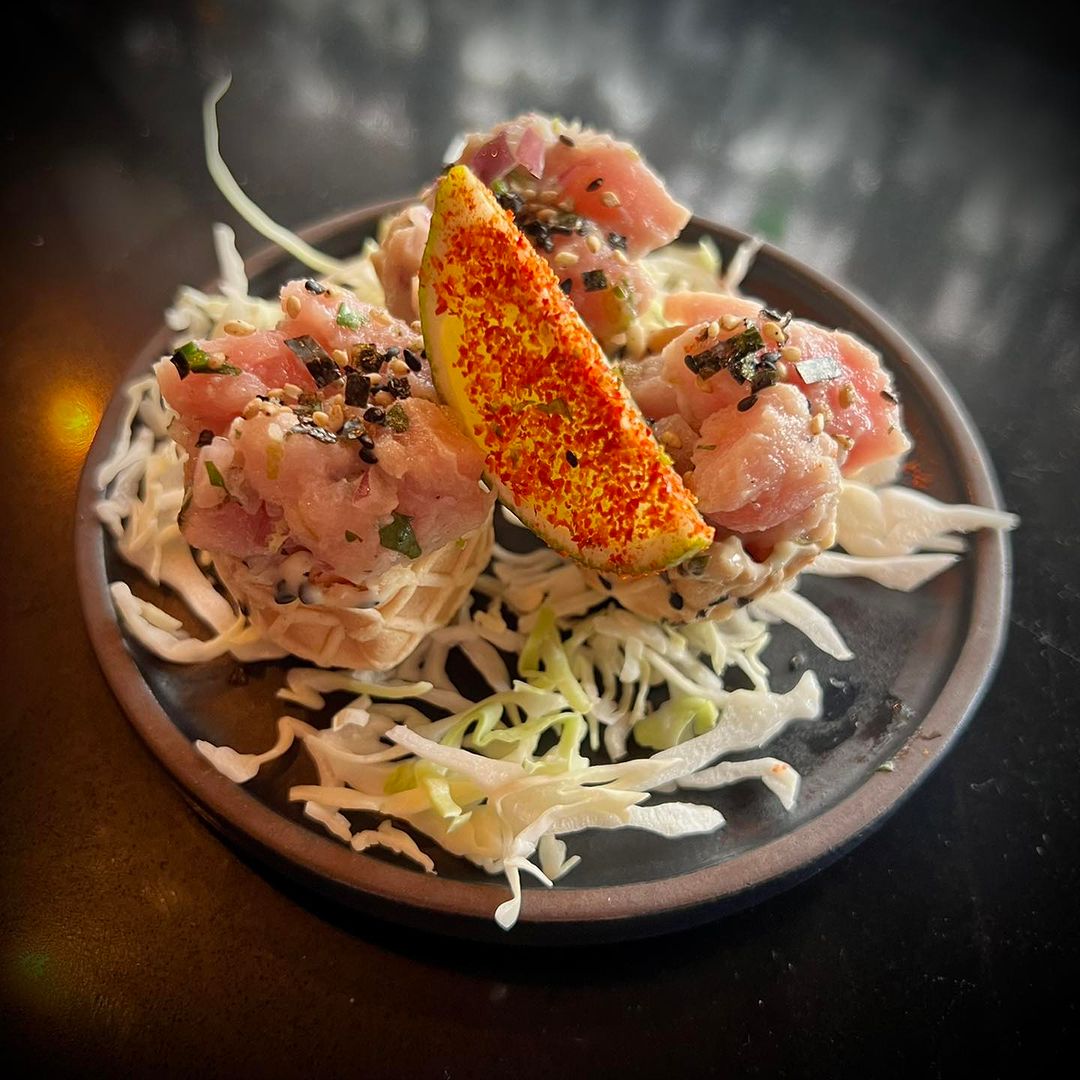 We’ve been selling out every night since we dropped the yellowfin ceviche 🐠 come try it for yourself!

raw ahi in coconut milk with red onion, cilantro, lime, served in crispy sesame baskets.

#japanesestreetfood #stadiumfood #tacomafood #food

moshiramenbar.com