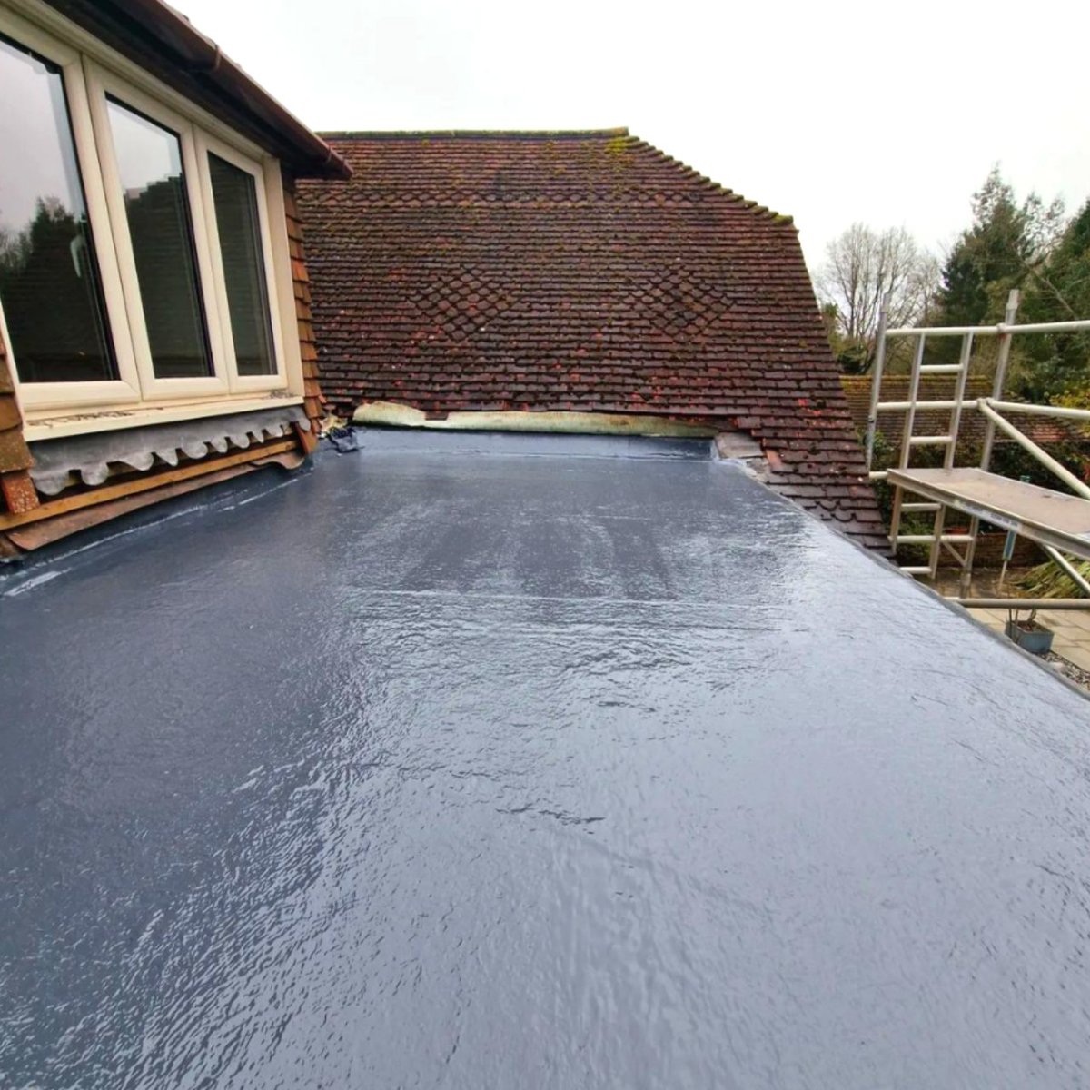 RestecRoofing's tweet photo. Take a look at this lovely project featuring Restec #Flexitec2020, installed to a very high standard by Kent Flat Roofs. What a stunning transformation! 💯
#Roofing #Flatroofing #Liquidroofing #Restec #Flatroof #Flexitec #Flatroofinguk #roofingcontractors https://t.co/C8Nixgy6Pk