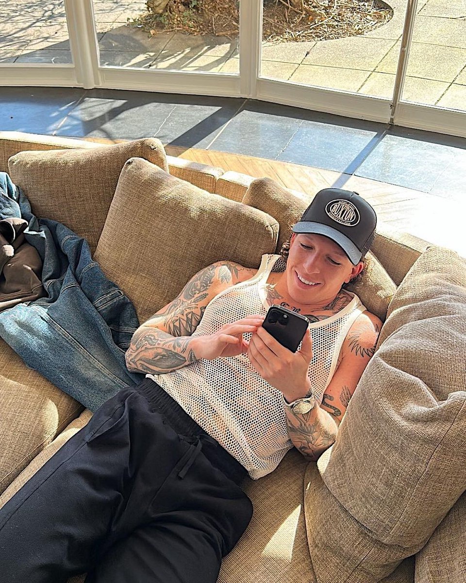 SS23 CAMPAIGN COMING SOON.

#colebuxton
#athleticessentialism