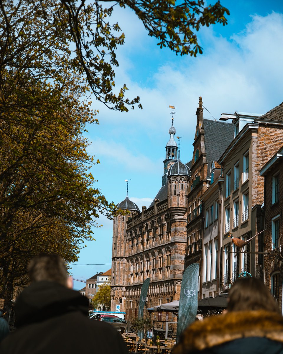 "It is our human right to have a shelter, a place we can call home. If we cannot provide this basic need, our entire societal base is disrupted. What does this disruption mean to us?" 
- Bernard Kregting, CEO of Stadswandeling Vagebond
#homelssness #dakloosheid #Netherlands