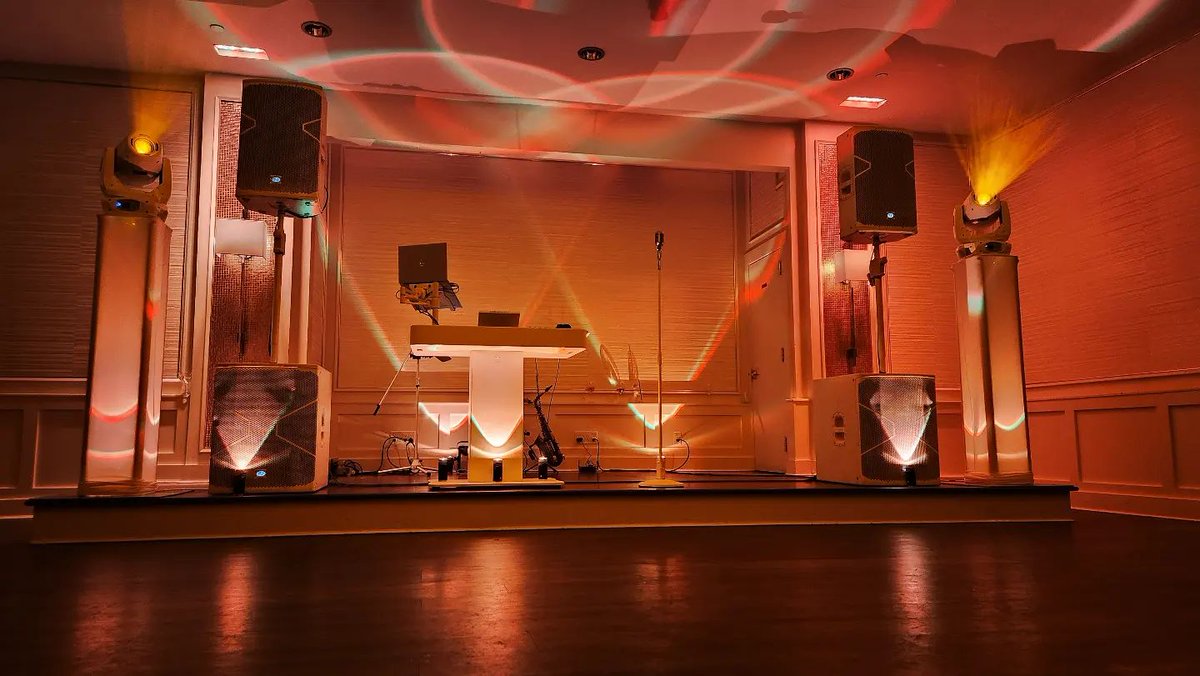 proxdirect's tweet image. If you ever wondered what it feels like to see the world through champagne goggles, you can thank @djdonomar Because here it is. #myprox #controltower