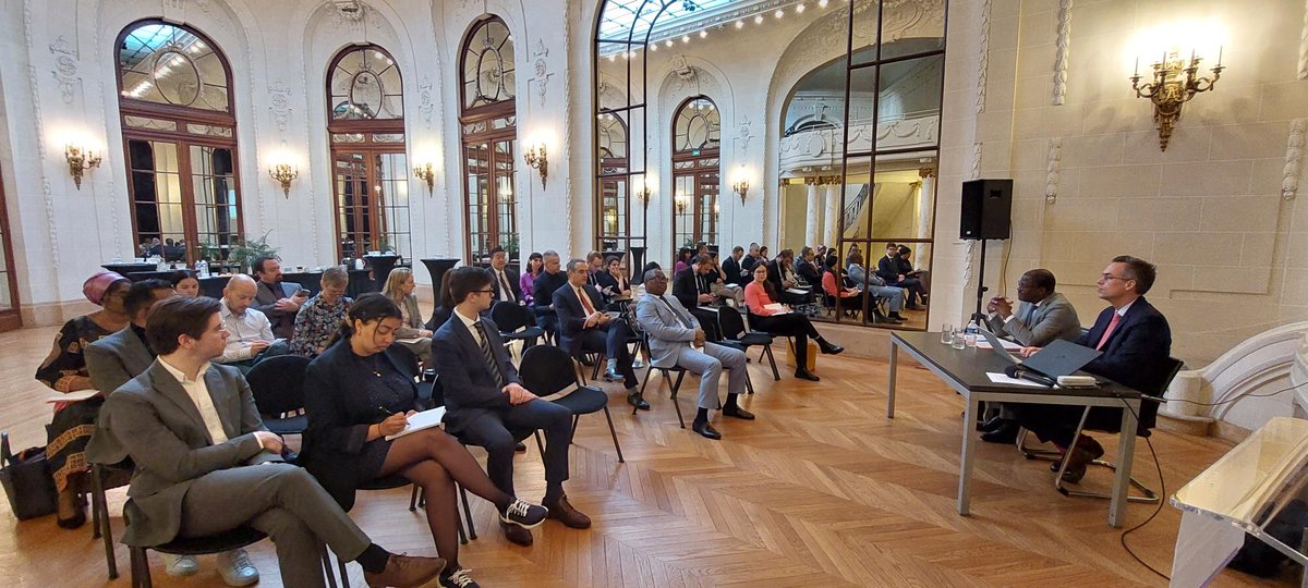 wb_france's tweet photo. #DiversitéCulturelle | Ravi d'avoir accueilli ce matin à la Délégation Wallonie-Bruxelles🇧🇪le groupe francophone à l'UNESCO🇺🇳pour échanger sur les enjeux de la diversité culturelle🎭à l'ère du #numérique💻

De nombreuses pistes de suivi se dessinent pour la COP9 2005 de juin🌍 https://t.co/iyvsUXVhGY
