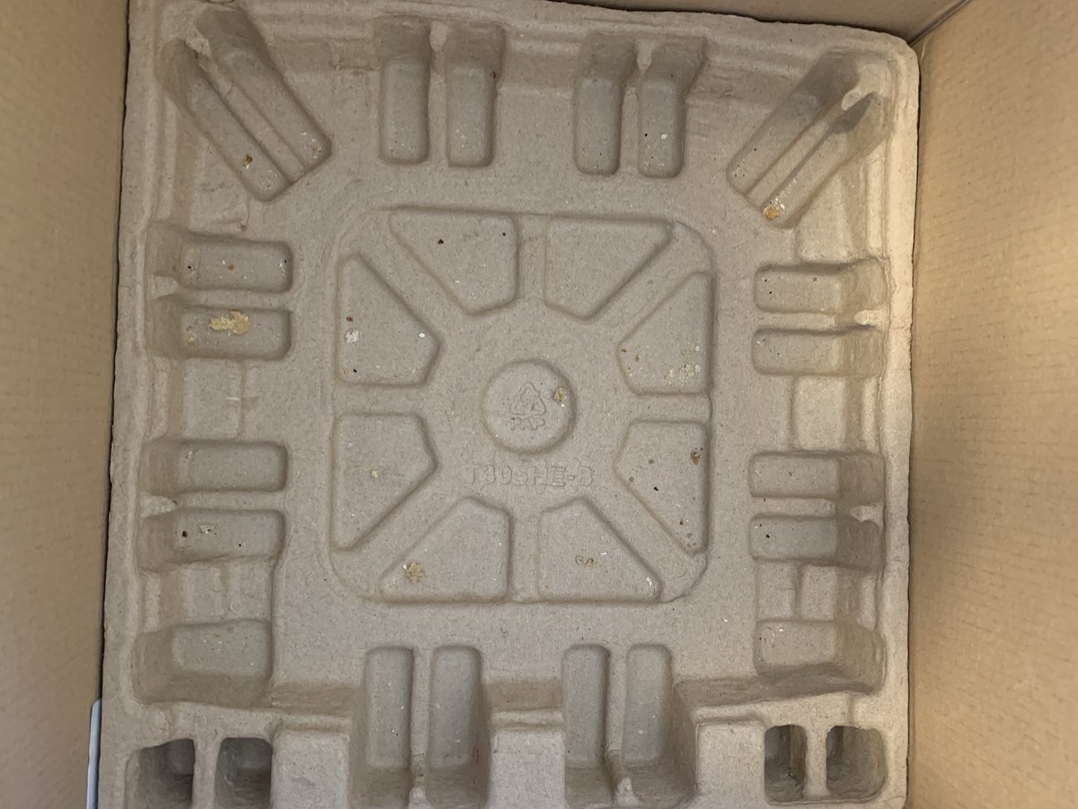 JosephineBatte2's tweet photo. @sainsburys bought a toaster today for the gp practice I work at #NHS and it’s been used has parts missing and is unclean. @sainsburys please respond as this is terrible putting used unclean items back on your shelves to sell to unsuspecting customers. Bought 40 minutes ago https://t.co/zno7n9LVMQ