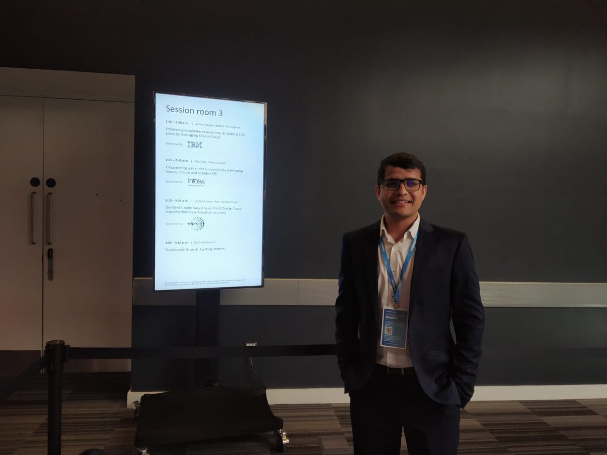 InfosysEvents's tweet photo. Paul Ellis from UoN and Vinay Jaiswal from Infosys shared insights on how the University of Nottingham streamlined all student processes across various regions with the help of Infosys and Oracle. #InfyAtOCWTour23 #InfosysOracleServices https://t.co/R3RqMXhEw0