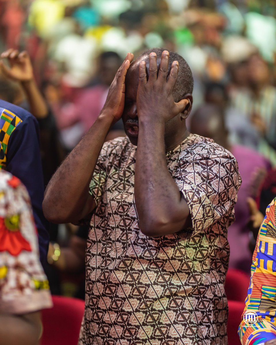 themakershouse's tweet photo. You may not know them personally, but God knows their situation, and He will surely come through when you pray.
.
.
#SayAPraverwithTMH
#WeAreTMH
#ThisIsHome 
#TMHDestinyArena https://t.co/KBUTR2827x