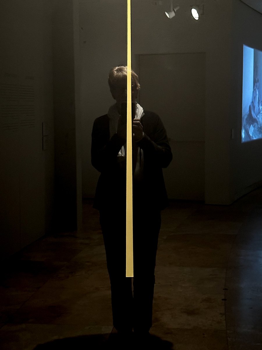 debdavisdesign's tweet photo. In Barbara T Smith’s intriguing, provocative and personal exhibition, The Way To Be. A little side trip to LA. the Getty Center. #losangeles #gettycenter #mobilephoto #Getty #gettymuseum @GettyMuseum #selfie #selfportrait #BarbaraTSmith #thewaytobe https://t.co/ZEo5NL89sE