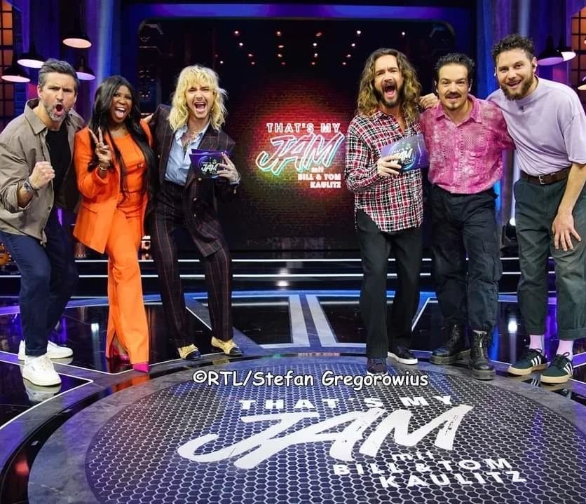 BillKaulitz_DE's tweet photo. #BillKaulitz #TomKaulitz #ThatsMyJam #RTLPlus
Team Bill: #MotsiMabuse & #TomBeck
Team Tom: #MilkyChance https://t.co/E4ycLX0kQX