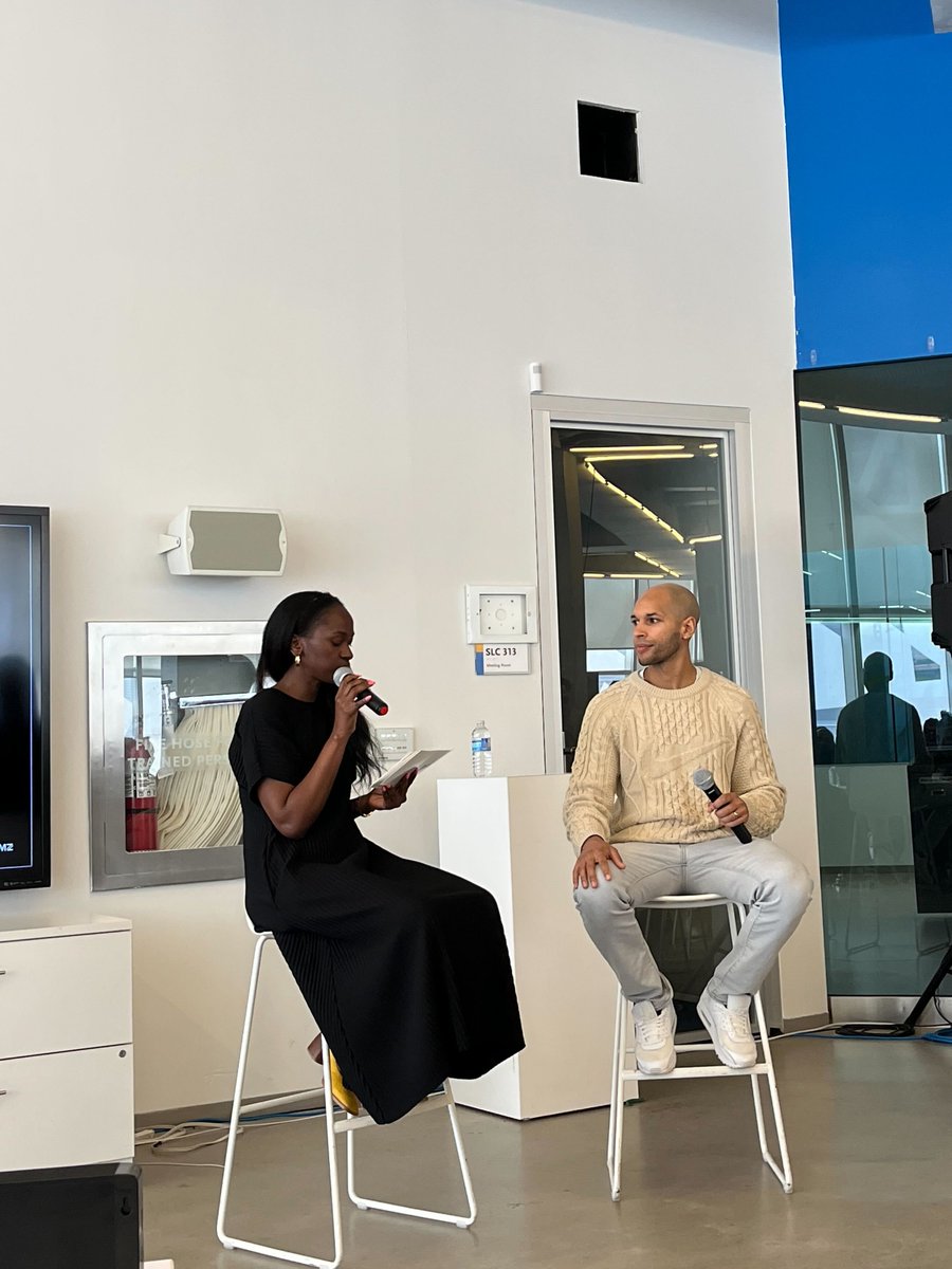 Time for a fireside chat with our very own @TinaMbachu and Marc Lafleur, Co-Founder and former CEO of truLOCAL 🎙 Being motivated throughout your entrepreneurial journey is key. And how do you stay motivated? It’s essentially finding your purpose. - Marc Lafleur