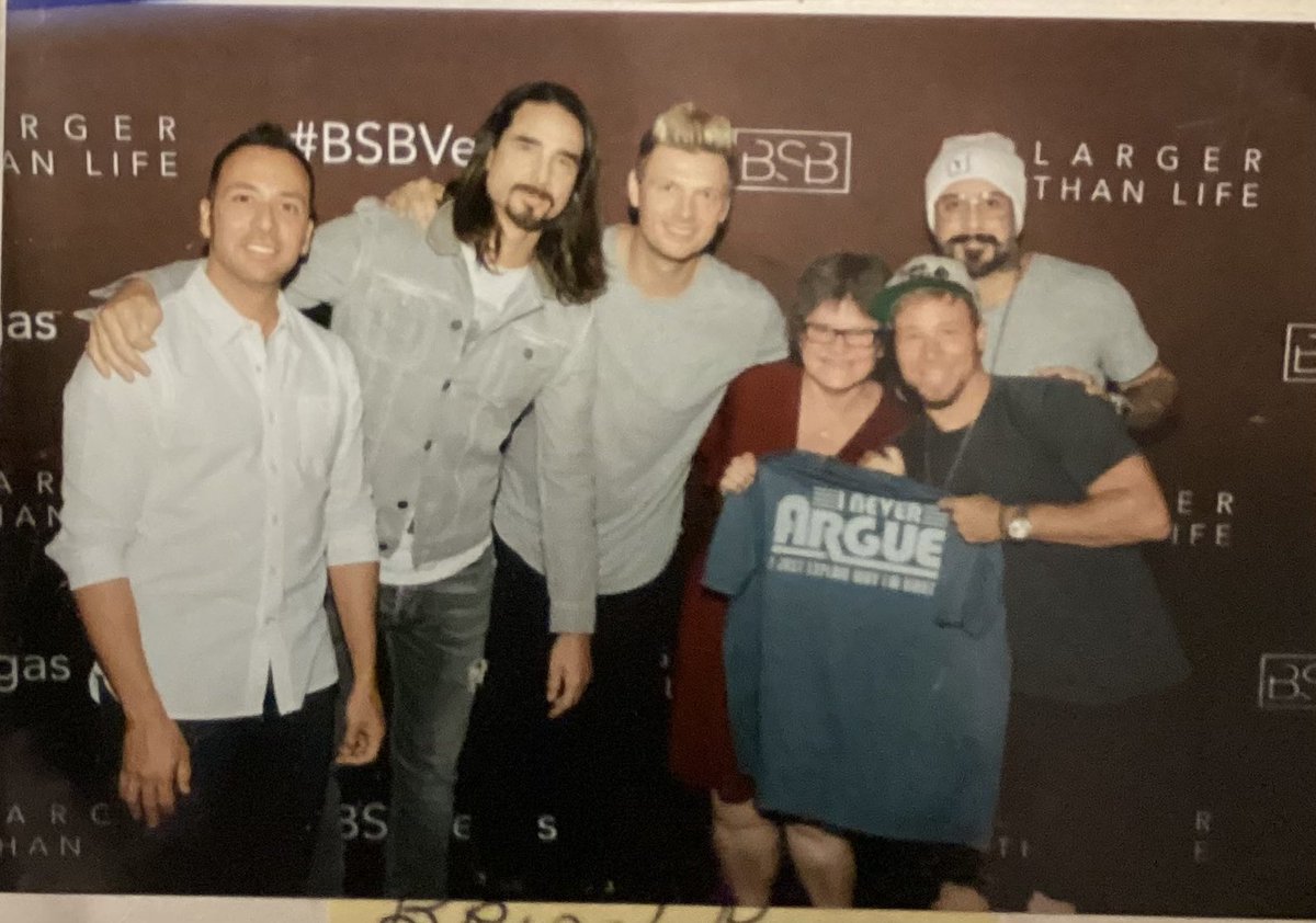 Donniesdeva's tweet photo. @backstreetboys never in a million years did I ever think this would ever happen thanks for these wonderful memories can’t wait till more memories are made happy 30 anniversary #bsb4life https://t.co/3W2wysqJyS